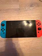 Nintendo switch oled + Mariokart 8 + grote verplaats hoes, Met games, Zo goed als nieuw, Met 1 controller, Switch OLED