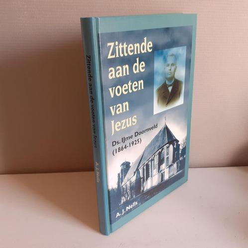 A.J. Nelis. Zittende aan de voeten van Jezus., Boeken, Godsdienst en Theologie, Gelezen, Christendom | Protestants, Ophalen of Verzenden