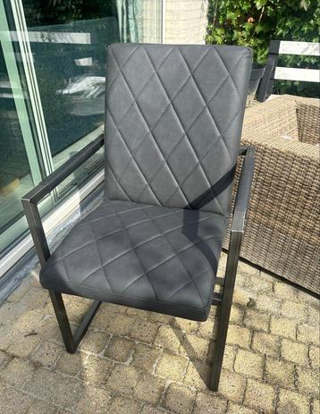 4 Zwarte PU-Leder Eetkamerstoelen met Armleuning - Nieuw! beschikbaar voor biedingen