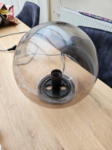Glazen Bol Lamp - Stijlvol Design beschikbaar voor biedingen