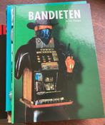 BANDIETEN boek over gokkasten-slotmachines- fruitautomaten, Verzamelen, Automaten | Gokkasten en Fruitautomaten, Verzenden, Zo goed als nieuw
