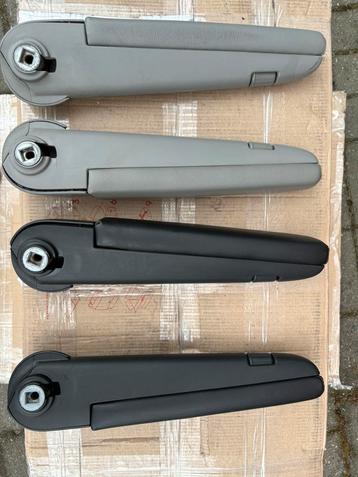 armsteun armleuning stoel volkswagen transporter t5 t6  beschikbaar voor biedingen