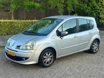 Renault Grand Modus 1.6-16V Night & Day 2011 automaat! Airco beschikbaar voor biedingen