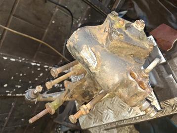 LHD 4 bold stuurhuis Defender  beschikbaar voor biedingen