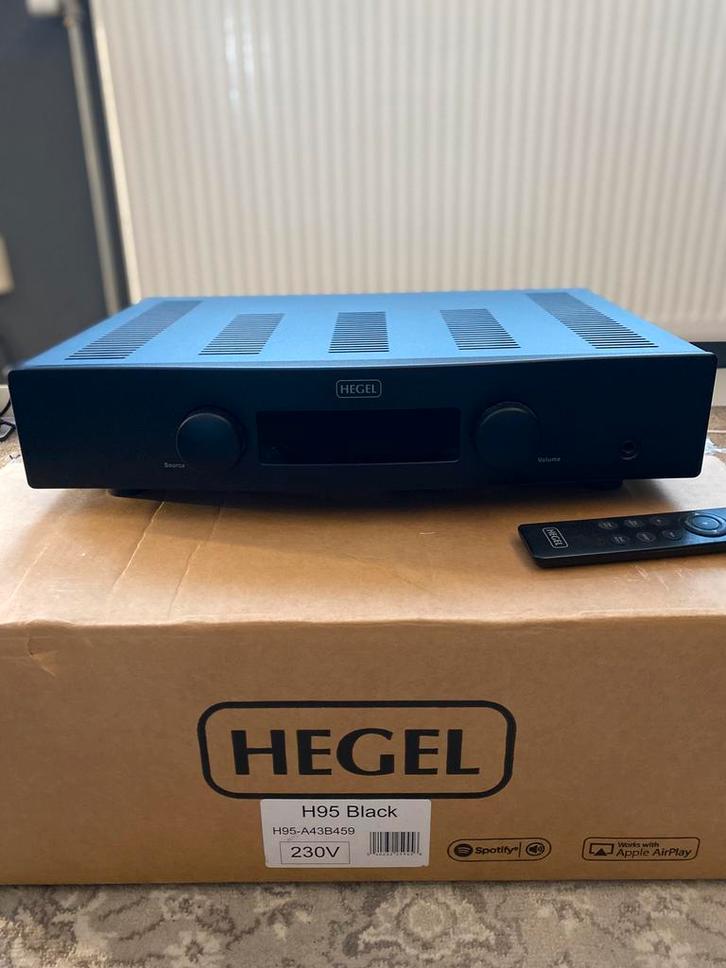 Hegel H95 Zwart, Audio, Tv en Foto, Versterkers en Receivers, Zo goed als nieuw, Stereo, 60 tot 120 watt, Overige merken, Ophalen of Verzenden