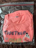 Nieuw meisjes kinder T shirt roze 122 128, Ophalen, Nieuw, Maat 128