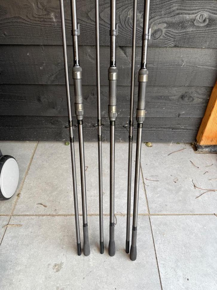 Karperhengels Trakker Defy 12ft 3lbs, Watersport en Boten, Hengelsport | Karpervissen, Gebruikt, Werphengel, Ophalen