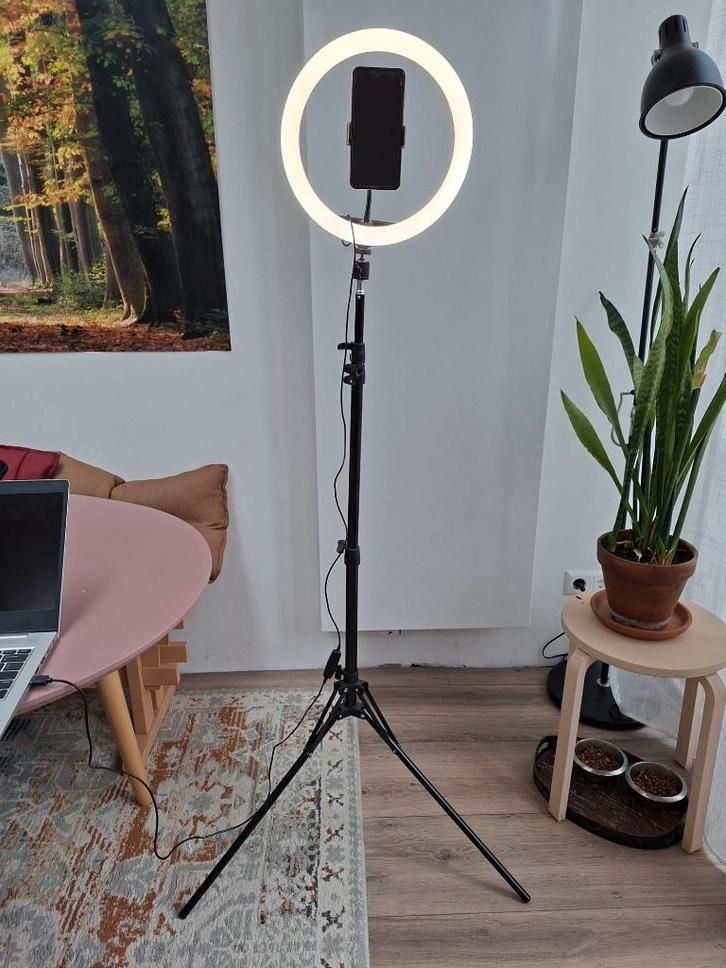 LED ringlamp met statief, Audio, Tv en Foto, Fotografie | Fotostudio en Toebehoren, Zo goed als nieuw, Lamp of Flitsset, Ophalen of Verzenden