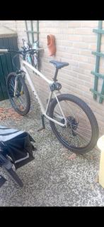 29 inch cube aim pro (linnen/copper), Fietsen en Brommers, Fietsen | Heren | Sportfietsen en Toerfietsen, Minder dan 10 versnellingen