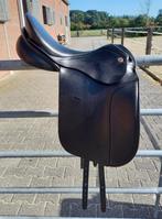 KN Symphonie dressuurzadel 18", Dieren en Toebehoren, Paarden en Pony's | Zadels, Ophalen, Gebruikt, Dressuur