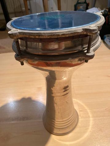 Originele Darabuka - 37cm hoog beschikbaar voor biedingen