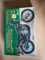 KAWASAKI Z 750 SCALE 1/15 Is al aan begonnen groot gedeelte., Overige merken, Auto, Groter dan 1:32, Ophalen of Verzenden