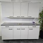 NIEUWE BRUYNZEEL ATLAS BETON ca. 180 cm / INNOVARE OUTLET, Nieuw, Enkelwandige keuken, Kunststof, Grijs