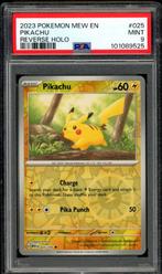 Pikachu [Reverse Holo] PSA 9 - 25/165 - 151 2023, Hobby en Vrije tijd, Verzamelkaartspellen | Pokémon, Ophalen of Verzenden, Zo goed als nieuw