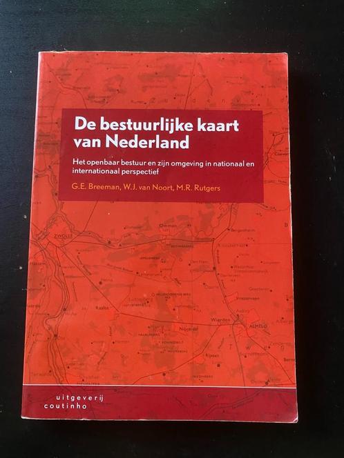 De Bestuurlijke Kaart van Nederland, 6e druk, Boeken, Schoolboeken, Zo goed als nieuw, Nederlands, Overige niveaus, Ophalen of Verzenden