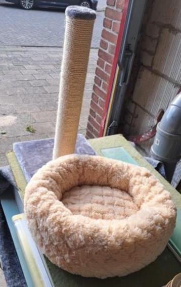 Krabpaal Grijs 34x34x61 cm + Mandje (Niet Gebruikt) beschikbaar voor biedingen
