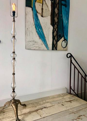 Staande lamp messing met venitiaans glas beschikbaar voor biedingen