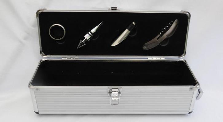 luxe Aluminium wijnkist en wijn accesoires verjaardag cadeau, Huis en Inrichting, Woonaccessoires | Kisten, Nieuw, Minder dan 50 cm
