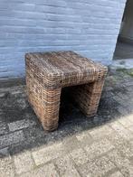 Rieten Bijzet Tafel, Vierkant, 55 tot 75 cm, Zo goed als nieuw, Hout