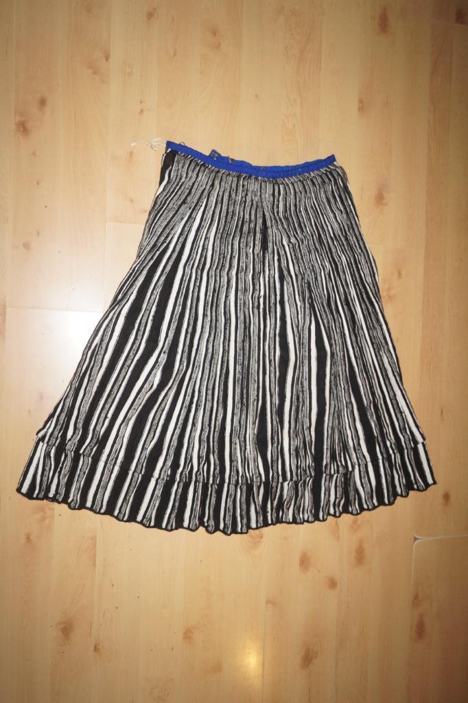 Handgeweven wollen bovenrok; Staphorster klederdracht, Antiek en Kunst, Antiek | Kleding en Accessoires, Ophalen of Verzenden