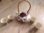Vintage Chinees theesetje  + 4 kopjes – Aziatisch decor, Ophalen of Verzenden, Gebruikt, Overige stijlen