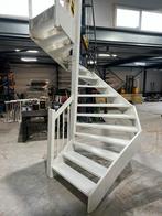 Halfslag trap 2900 hoog dicht, Ophalen, Zo goed als nieuw, 2 tot 4 meter