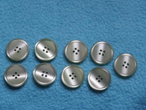 9 vintage lichtgroene knopen 2,5 cm doorsnede, Hobby en Vrije tijd, Naaien en Fournituren, Zo goed als nieuw, Knoop of Knopen