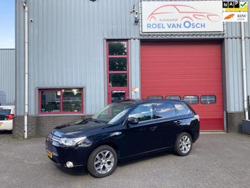 Mitsubishi Outlander 2.0 PHEV Instyle+ Leer Trekhaak Navi Sc beschikbaar voor biedingen