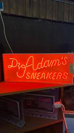 Dr Adam’s sneakers neon, Verzamelen, Ophalen of Verzenden, Gebruikt, Lichtbak of (neon) lamp