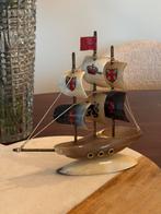 Vintage Handgemaakt Zeilschip van hoorn, Ophalen of Verzenden, Gebruikt, Zeilboot