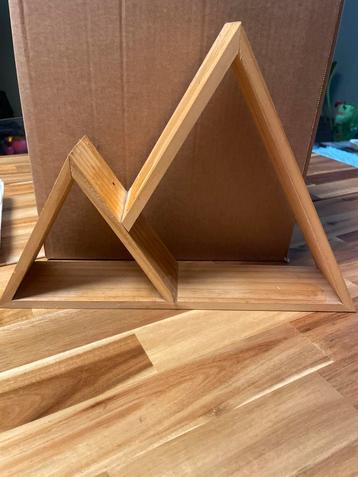 Houten Berg Decoratie Plankje beschikbaar voor biedingen