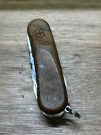 VICTORINOX. EVO WOOD, Ophalen of Verzenden, Zo goed als nieuw