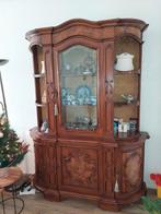 notenhout kast, Ophalen