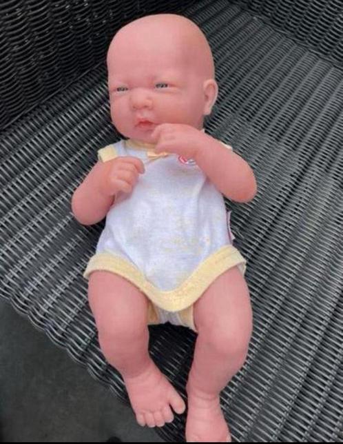 Berenquer New Born Babypop / Schildpad (Schildkrot) Donkere, Kinderen en Baby's, Speelgoed | Poppen, Zo goed als nieuw, Babypop