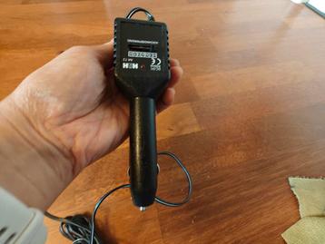 Oplader mobiel auto beschikbaar voor biedingen