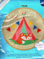 Cado sale vervaco borduurpakket geboorte, vosje in een tent, Ophalen of Verzenden, Nieuw, Handborduren, Borduurpakket