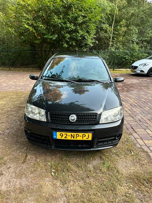 Fiat Punto 1.4 16V 3DR 2004 Zwart, Auto's, Fiat, Particulier, Punto, Benzine, C, Hatchback, Handgeschakeld, Origineel Nederlands