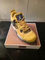 Nike air Jordan yellow maat 41.5, Ophalen, Zo goed als nieuw, Schoenen