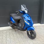 Piaggio zip 50cc custom blue, Fietsen en Brommers, Ophalen, Zo goed als nieuw, Benzine