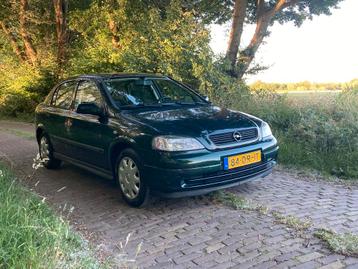 Opel Astra 1.6 Club 5-deurs Groen (Carplay & onderhouden) beschikbaar voor biedingen