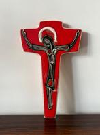Keramiek Christuskruis/crucifix uit de jaren 70, Bree Belgie, Antiek en Kunst, Ophalen of Verzenden