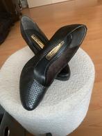 Tamaris pumps maat 38, Ophalen of Verzenden, Zo goed als nieuw, Zwart, Pumps