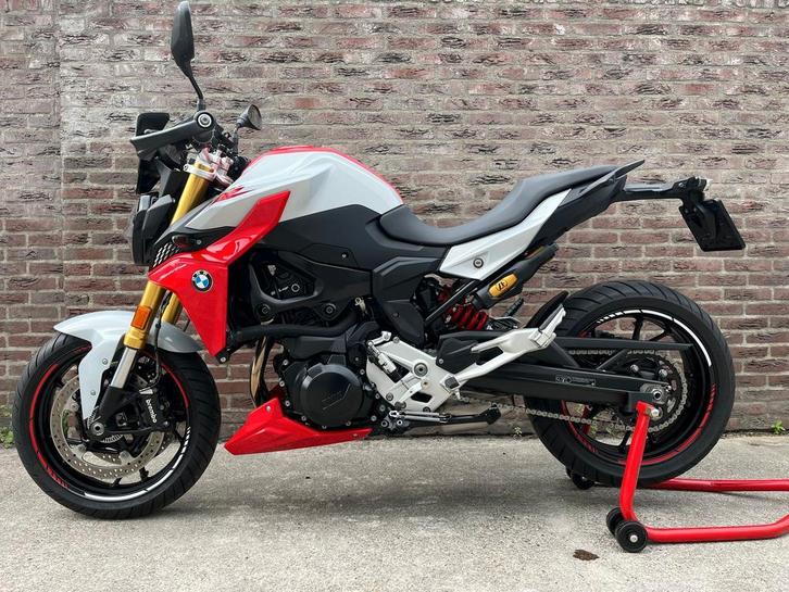 BMW F 900 R (bj 2020) 17950 km zgan veel af fabriek opties, Motoren, Motoren | BMW, Bedrijf, Naked bike, meer dan 35 kW, 2 cilinders