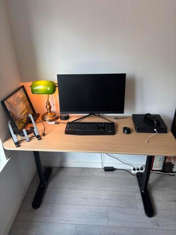 IKEA BEKANT Bureau 140x60 - In hoogte verstelbaar - afbeelding 1