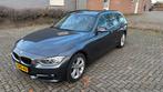 BMW 3-Serie 320i 184pk 2014 Grijs, Auto's, BMW, 15 km/l, 74 €/maand, 4 cilinders, 1445 kg