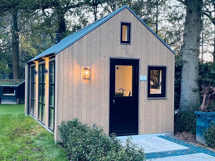 Volwaardig bijgebouw, tuinkantoor, buitenverblijf, chalet,, Tuin en Terras, Tuinhuizen, Nieuw, Hout, 500 cm of meer, 400 cm of meer