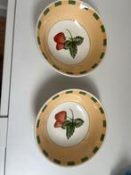 Churchill Somerset Fruits kom  Aardbei, Gebruikt, Ophalen of Verzenden, Kom(men), Overige stijlen