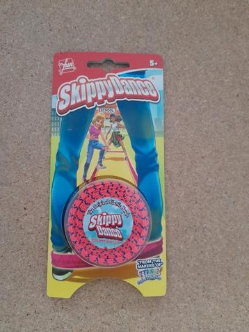 Nieuw in de verpakking Hasbro Skippy Dance elastiek spel beschikbaar voor biedingen