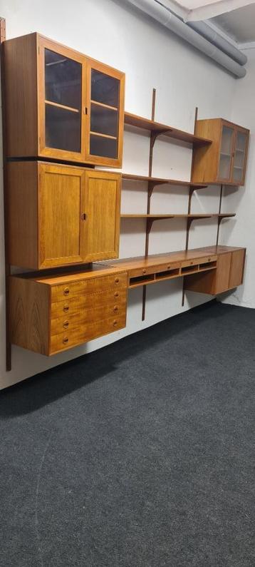 Retro Vintage teak wand meubel door HG mobel Denmark beschikbaar voor biedingen