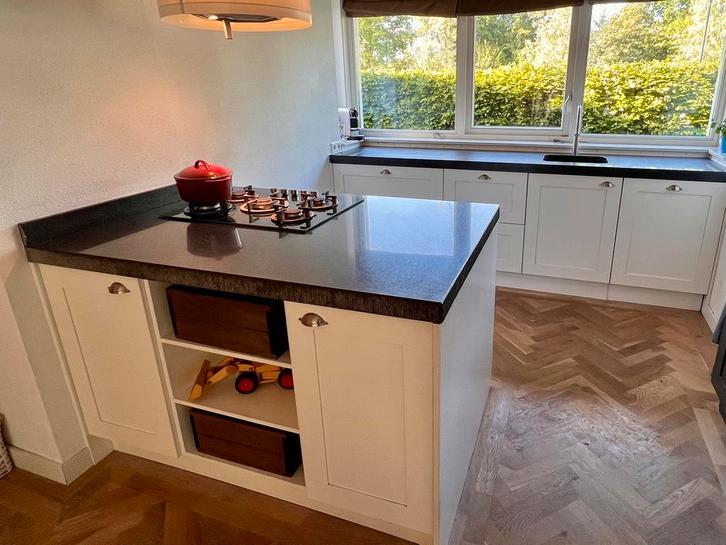 Alleen nog losse apparatuur oa Quooker (ZGAN), Huis en Inrichting, Keuken | Complete keukens, Gebruikt, Overige typen, Wit, Graniet of Steen